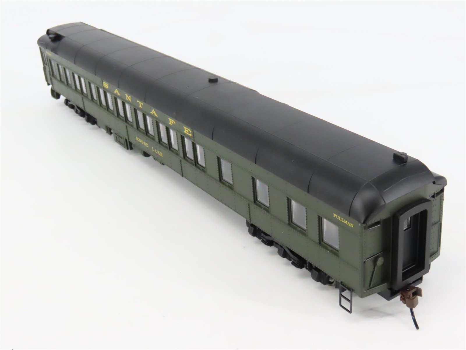 HO Bachmann Silver Series 13901 ATSF Santa Fe 80' Pullman Passenger 