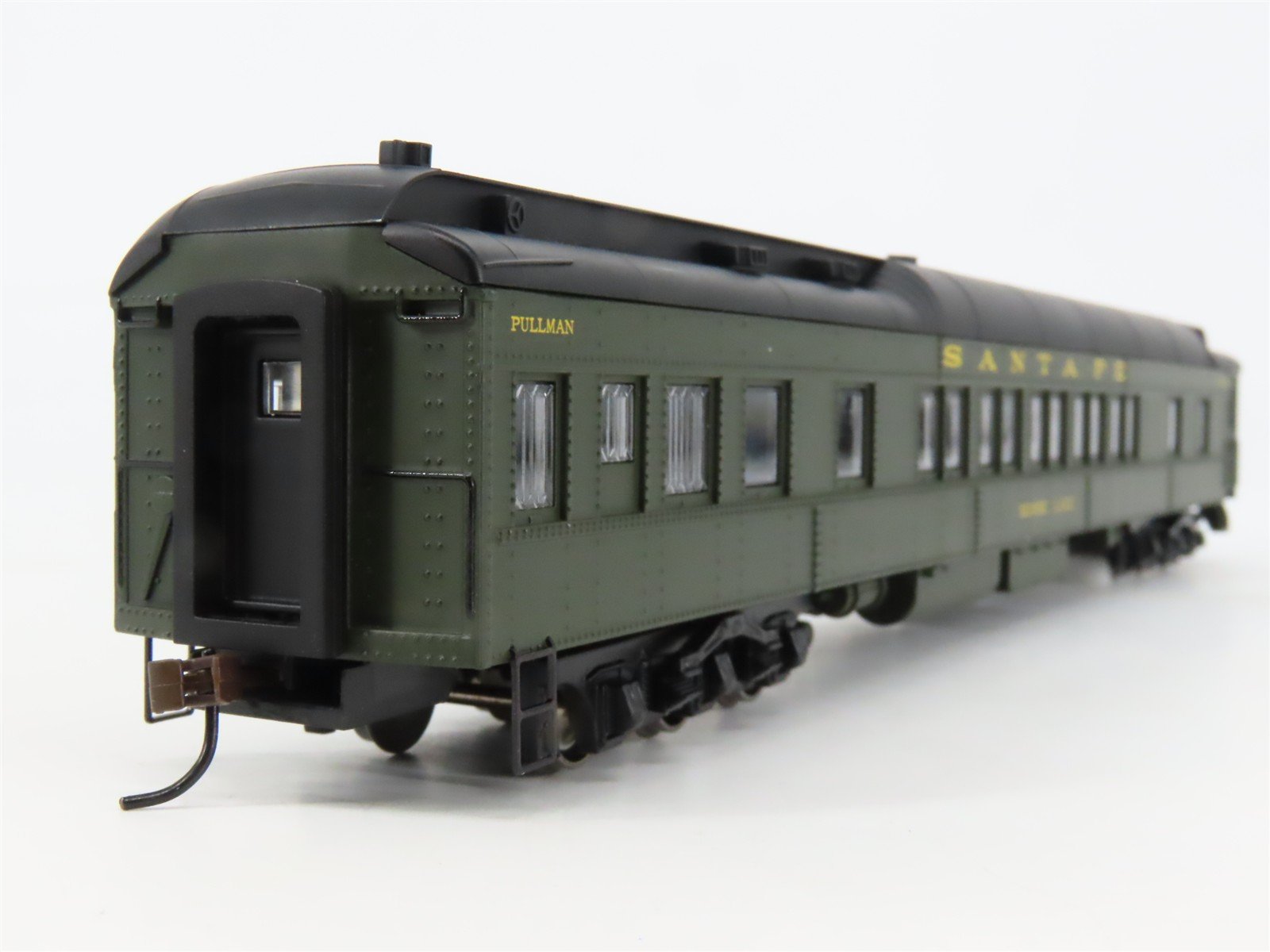 HO Bachmann Silver Series 13901 ATSF Santa Fe 80' Pullman Passenger 