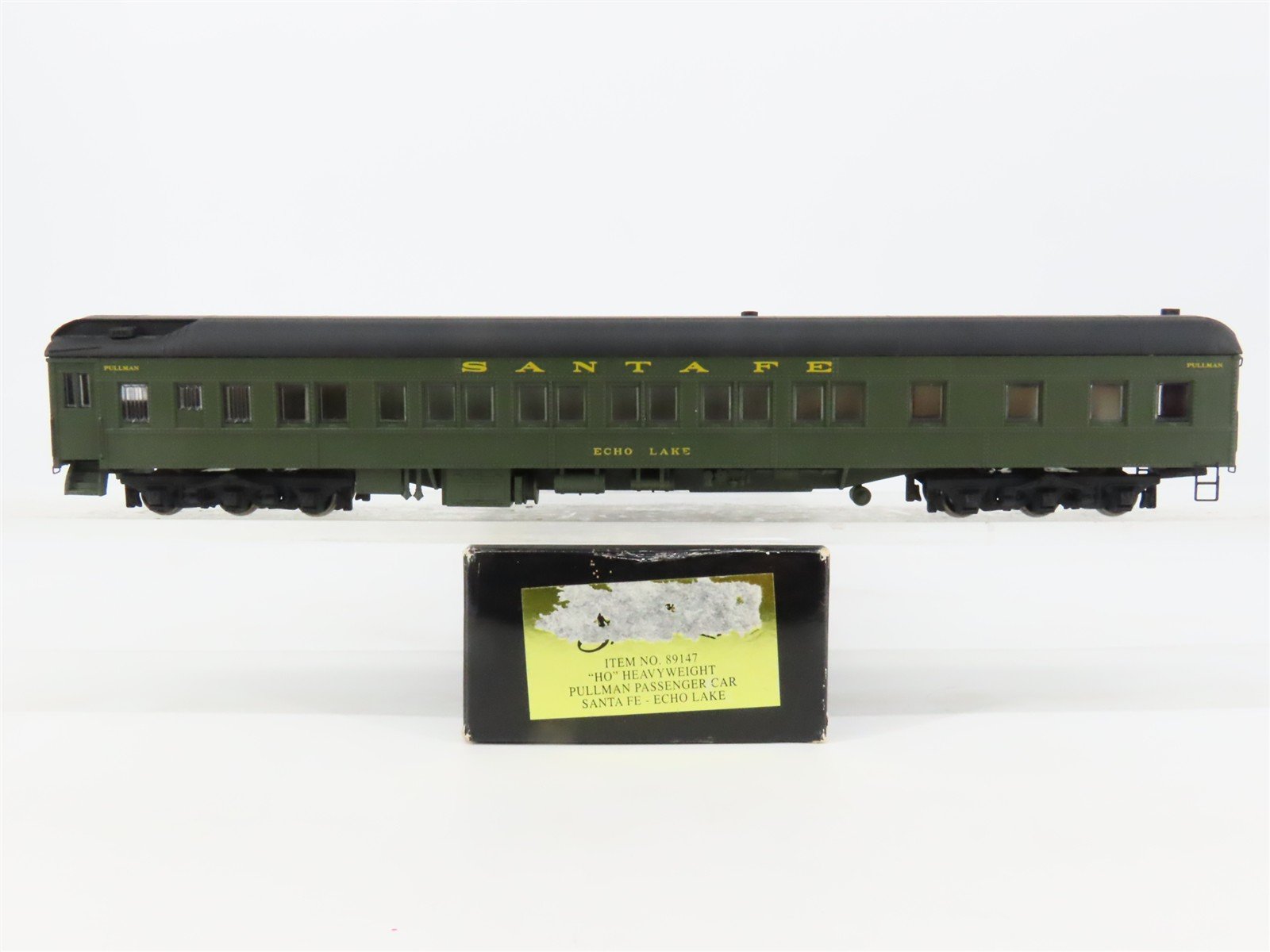 HO Scale Bachmann 89147 ATSF Santa Fe Heavyweight Pullman Passenger 