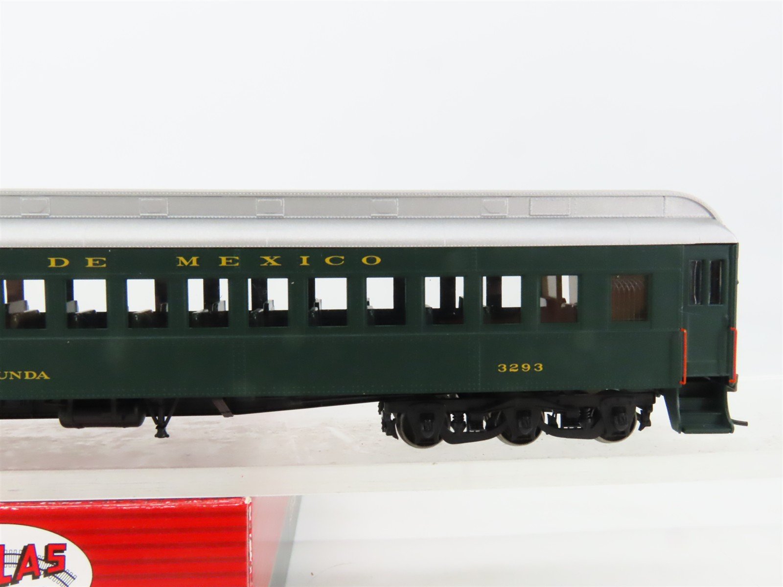HO Atlas 20003053 NdeM Nacionales de Mexico Coach Passenger Car #3293 
