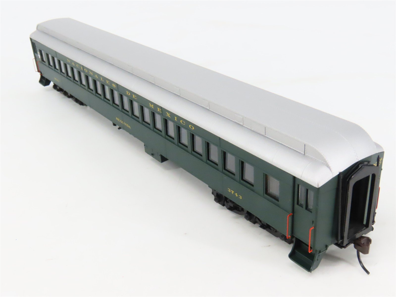 HO Atlas 20003055 NdeM Nacionales de Mexico Coach Passenger Car #3743 