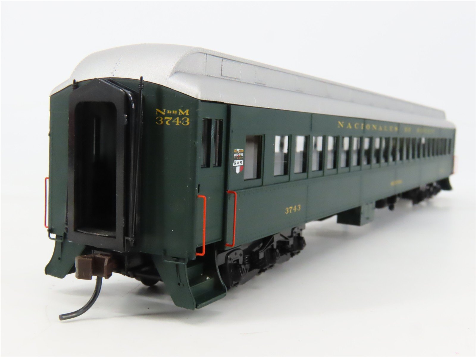 HO Atlas 20003055 NdeM Nacionales de Mexico Coach Passenger Car #3743 