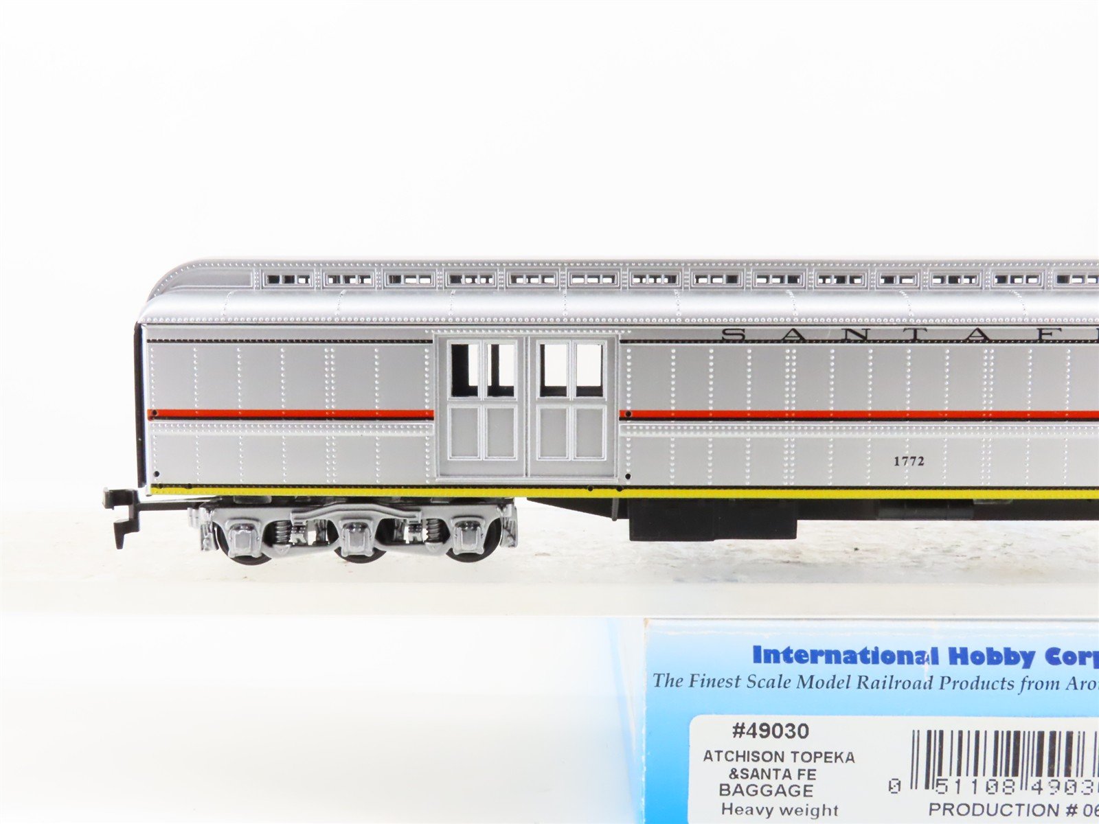 HO Scale IHC 49030 ATSF Santa Fe Railroad Heavyweight Baggage Passenger #1772