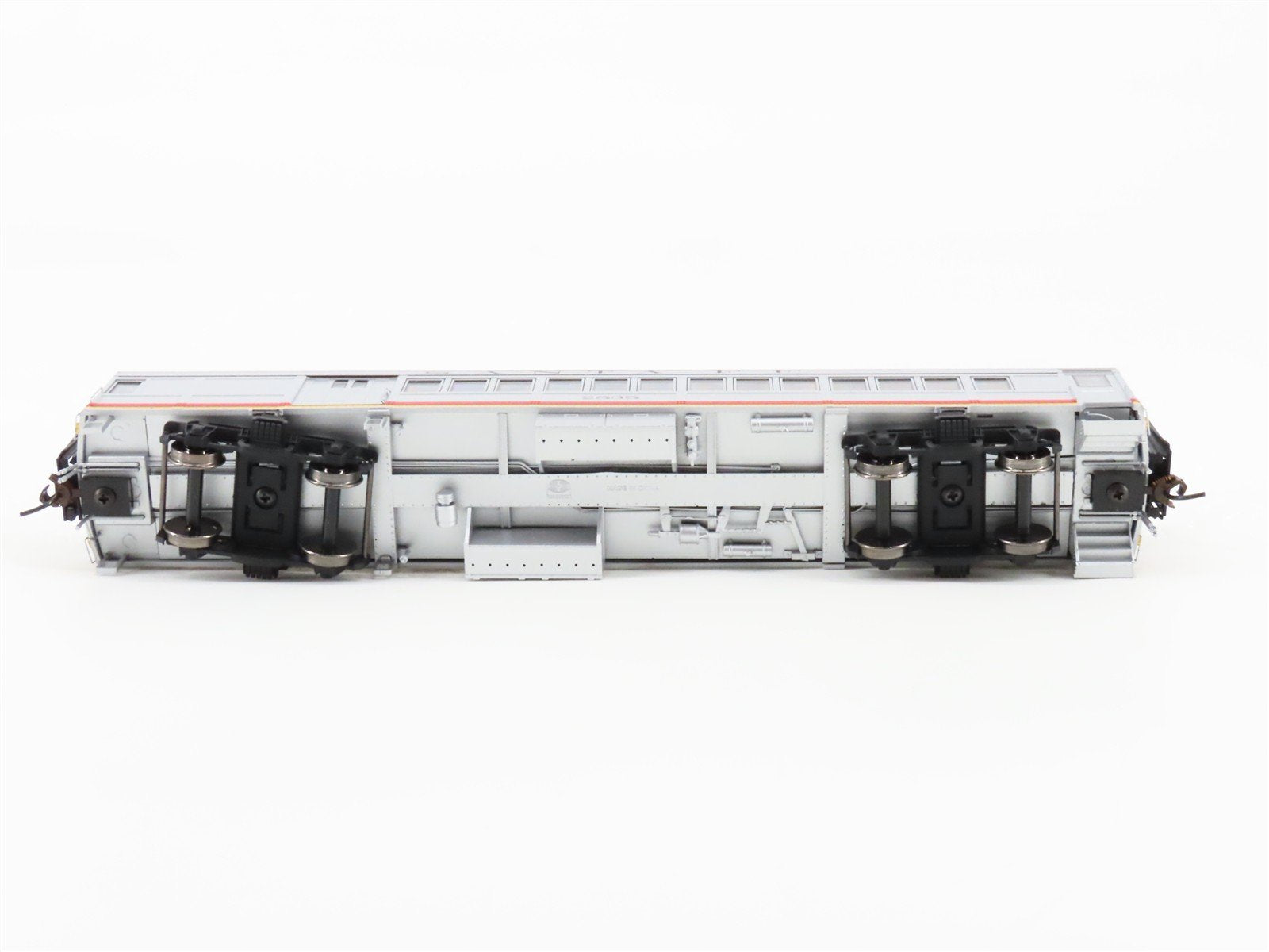 HO Scale Con-Cor 0001-094377(01) ATSF Santa Fe Combine Passenger Car #2535
