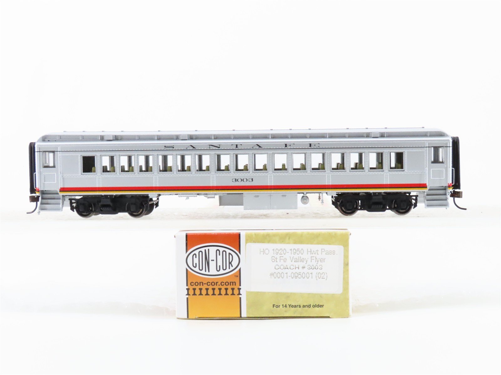 HO Scale Con-Cor 0001-095001(02) ATSF Santa Fe Heavyweight Coach Passenger #3003