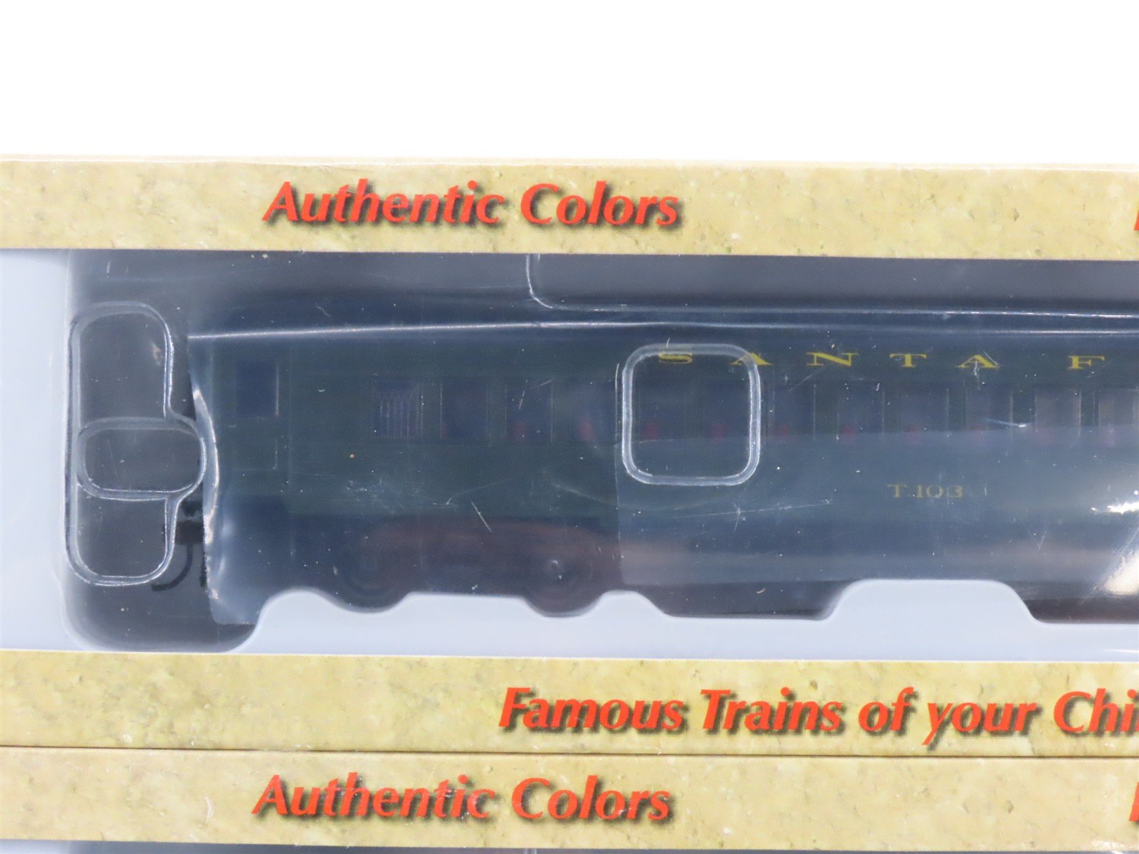 HO Scale Con-Cor 0001-094009 ATSF Santa Fe Coach Passenger 2-Car Set Sealed
