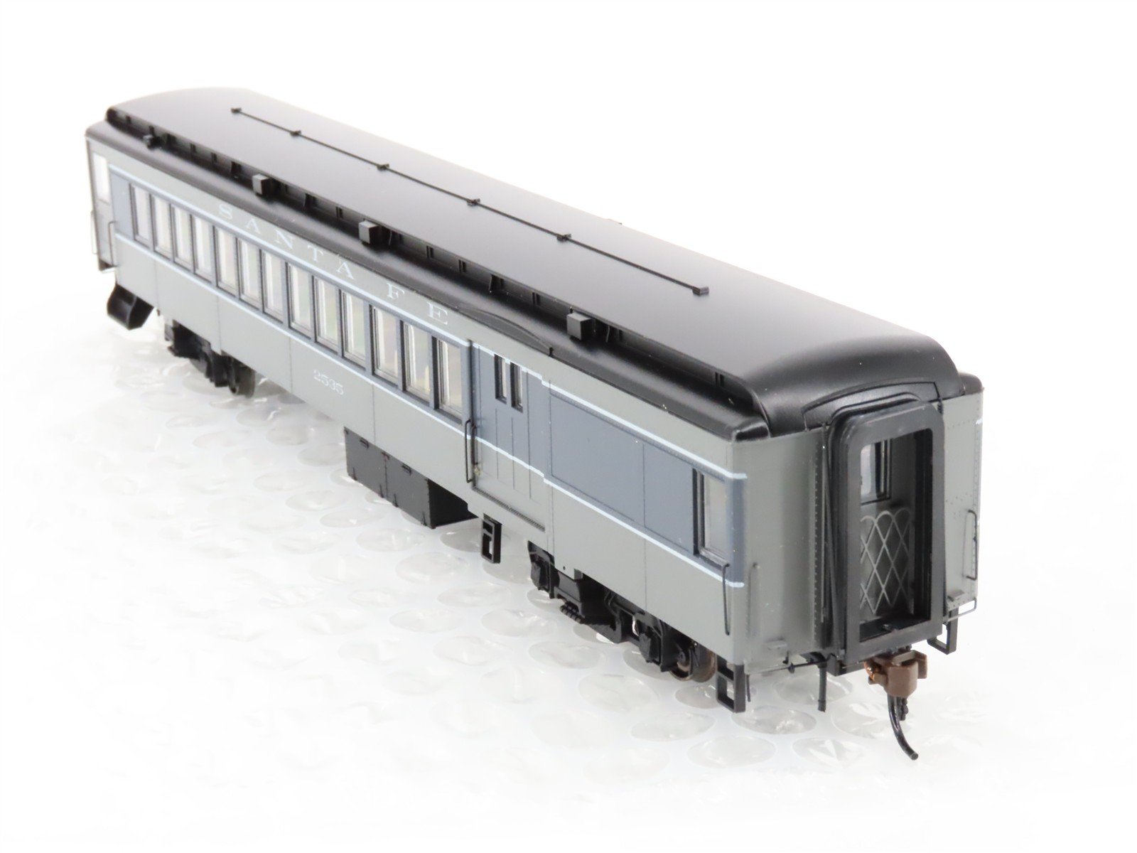 HO Scale Con-Cor 0001-094376(1) ATSF Santa Fe Railroad Combine Passenger #2535