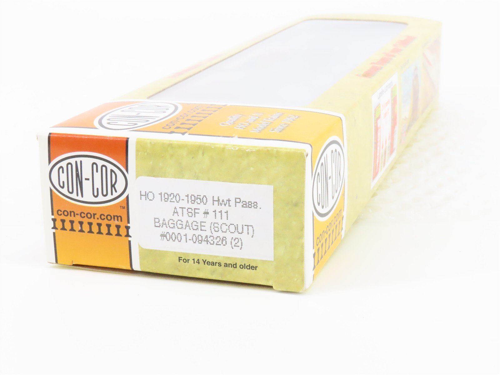 HO Scale Con-Cor 0001-094326(2) ATSF Santa Fe Baggage Passenger Car #111