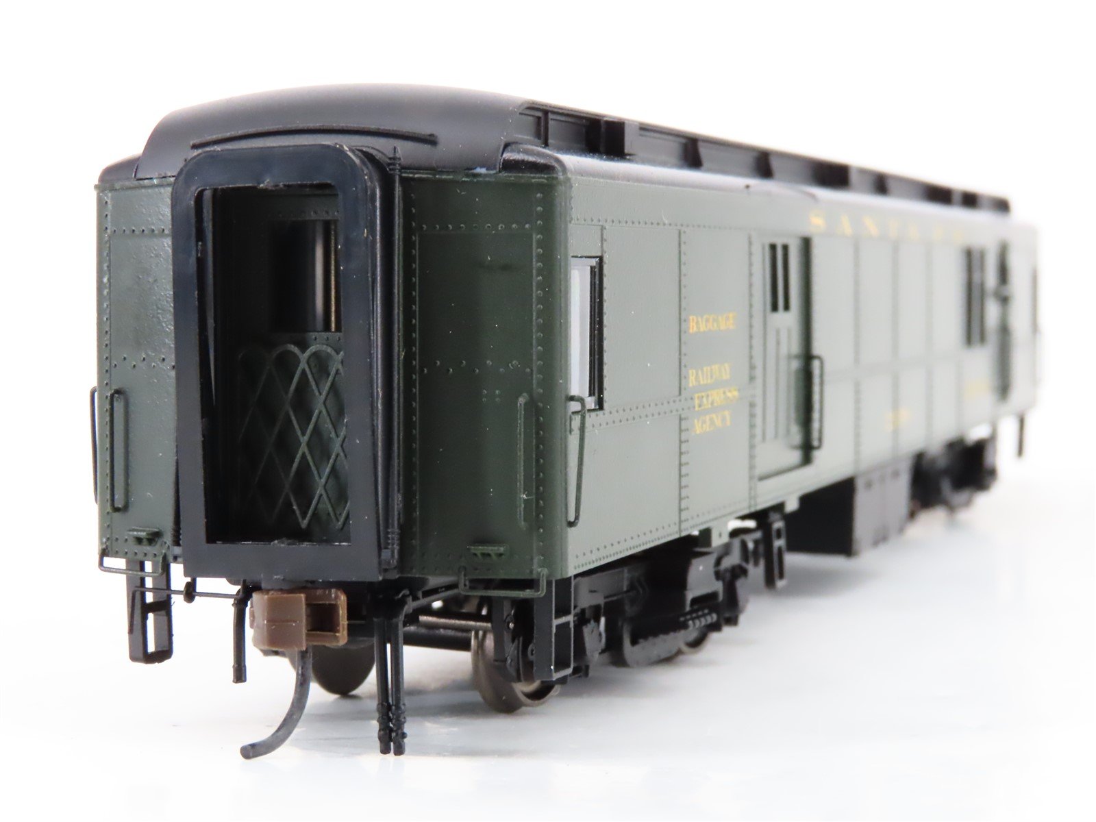 HO Scale Con-Cor 0001-094303(2) ATSF Santa Fe Baggage Mail Passenger Car #2109