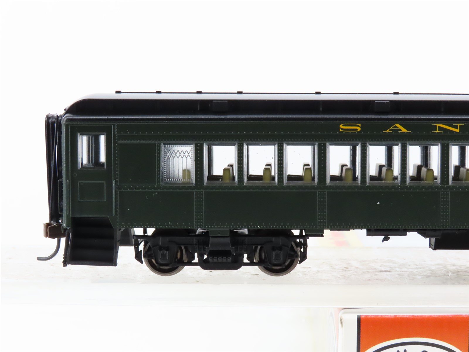 HO Scale Con-Cor 0001-094203(3) ATSF Santa Fe Railroad Coach Passenger Car #3329