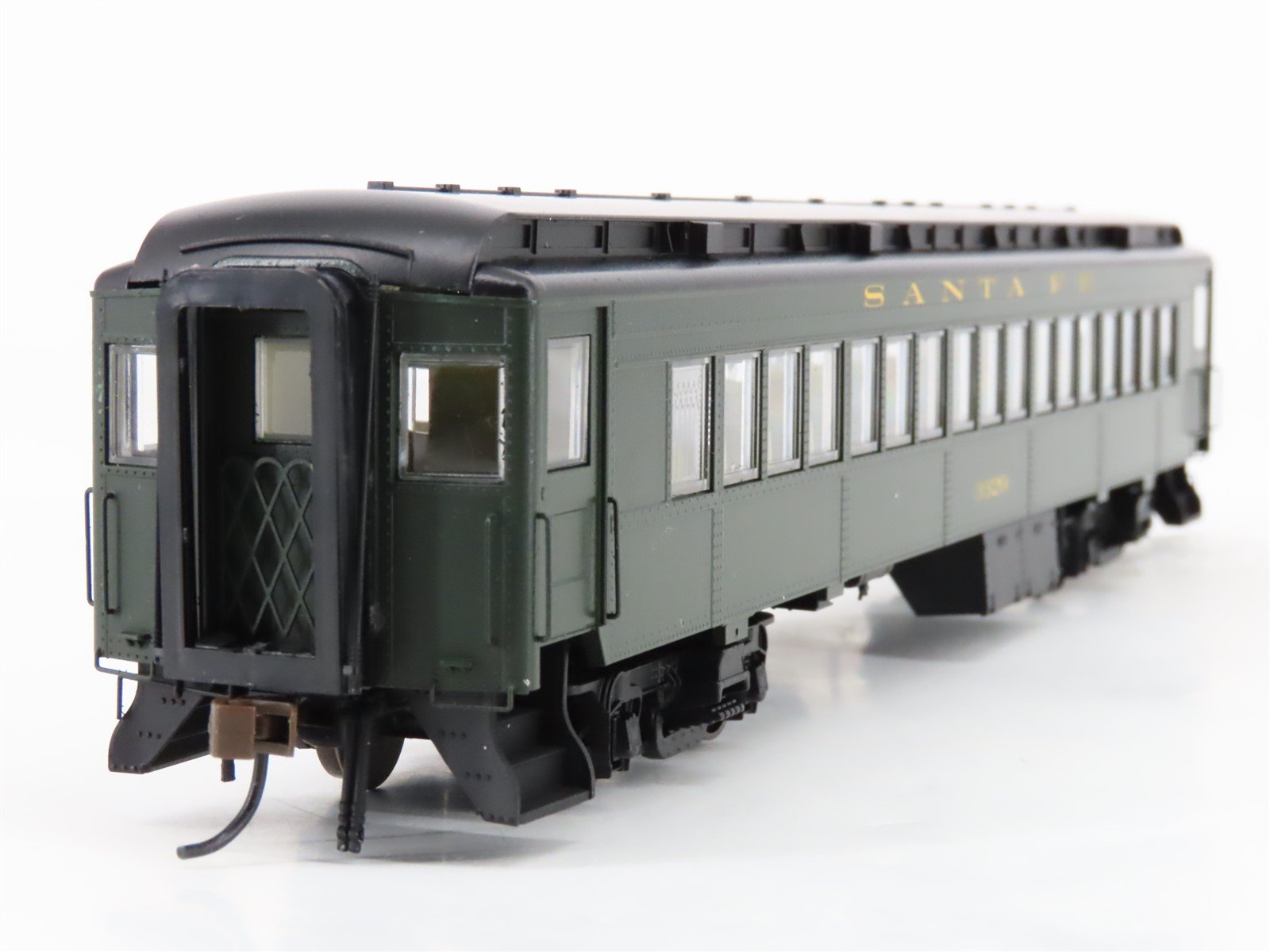 HO Scale Con-Cor 0001-094203(3) ATSF Santa Fe Railroad Coach Passenger Car #3329