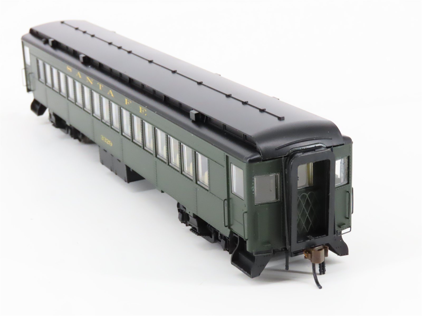 HO Scale Con-Cor 0001-094203(3) ATSF Santa Fe Railroad Coach Passenger Car #3329