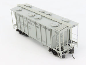 HO Scale Kadee 8323 NAHX American Potash & Chemical 2-Bay Covered Hopper RTR