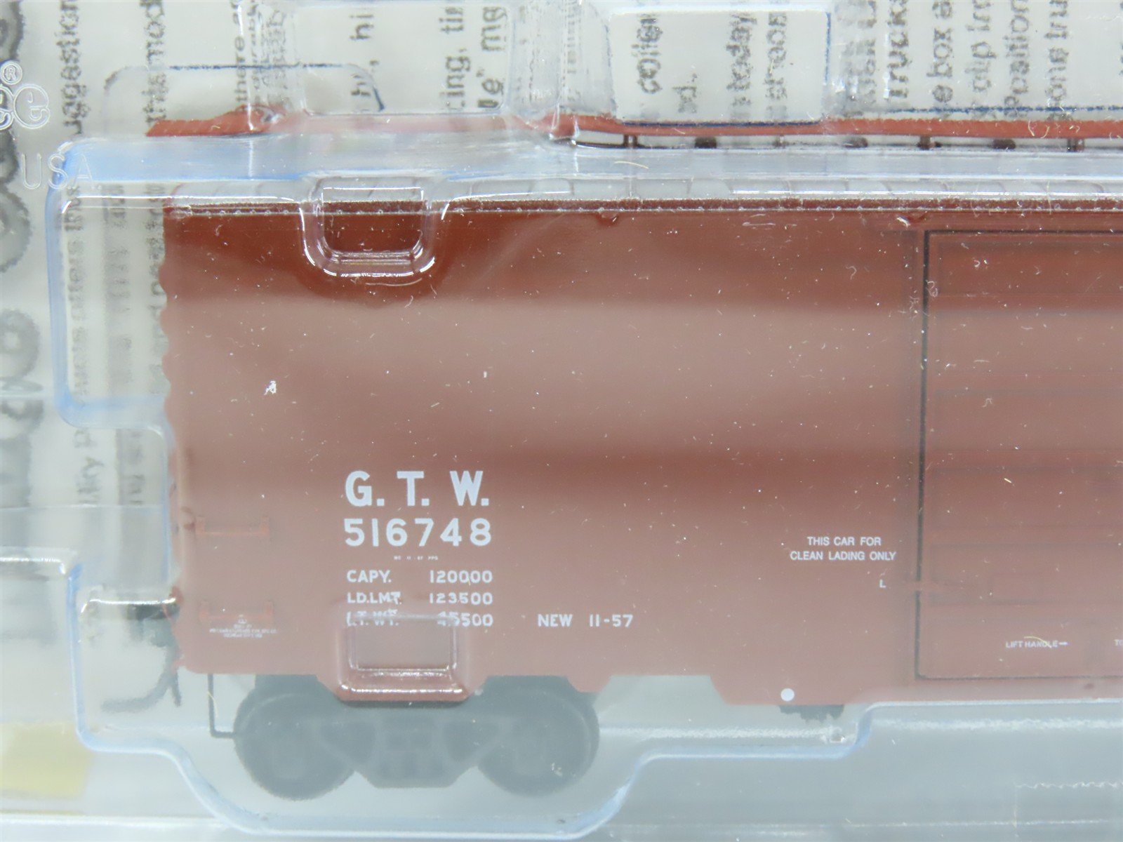 HO Scale Kadee 5315 GTW Grand Trunk Western 40' Box Car 516748 RTR