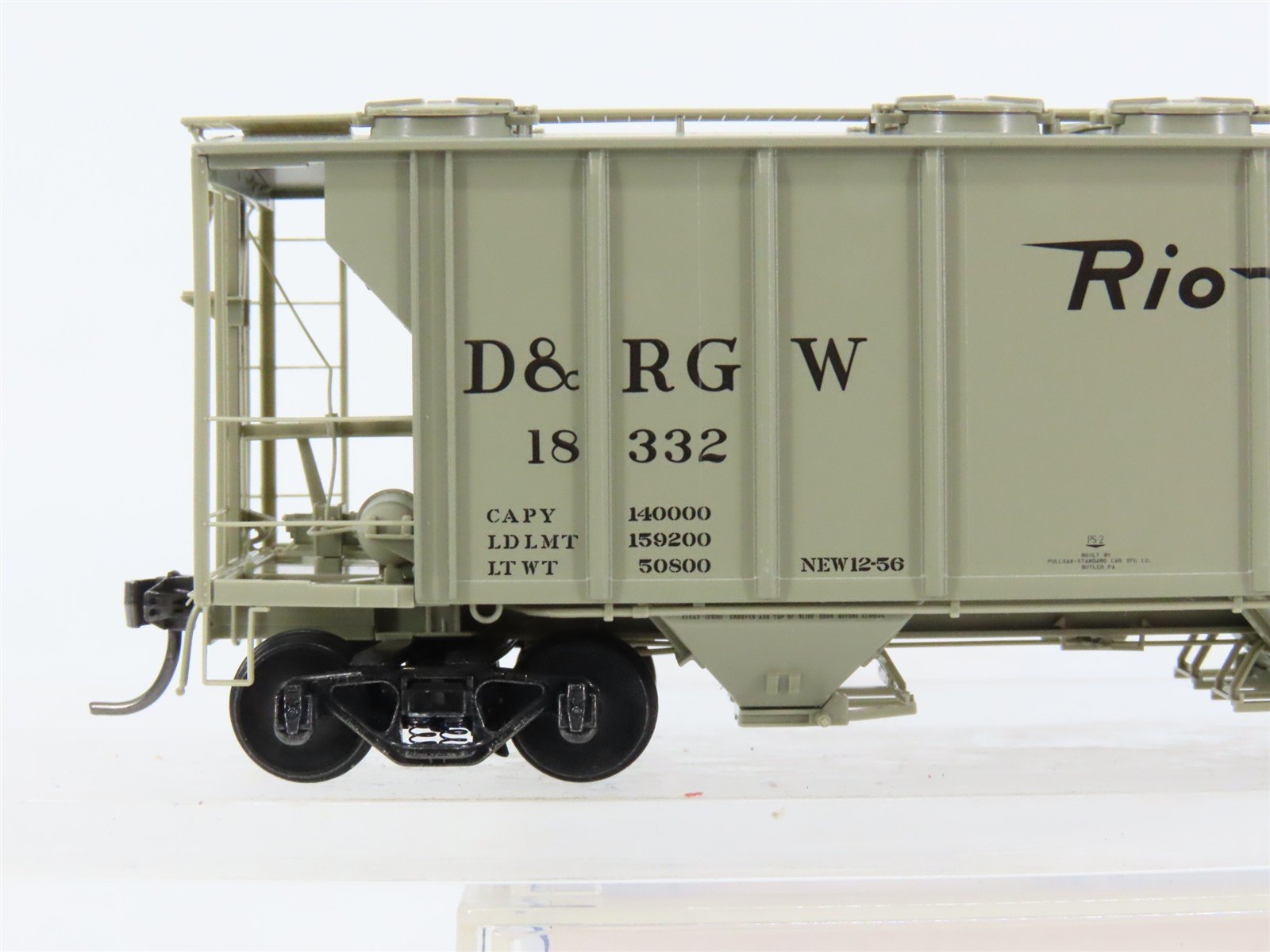 HO Scale Kadee 8639 D&RGW Denver & Rio Grande Western 2-Bay Covered Hopper RTR