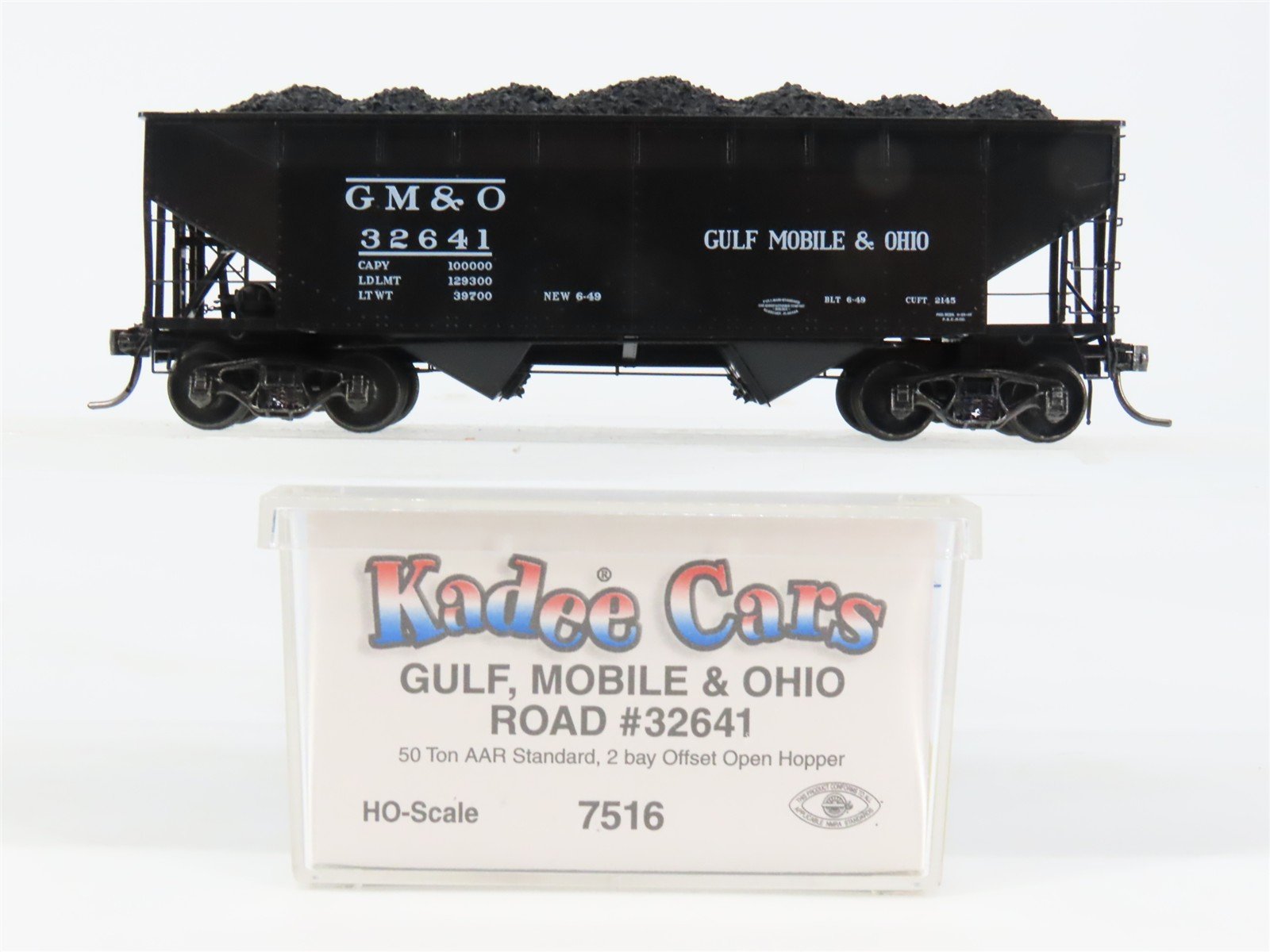 HO Scale Kadee 7516 GM&O Gulf, Mobile & Ohio 2-Bay Offset Open Hopper 32641 RTR