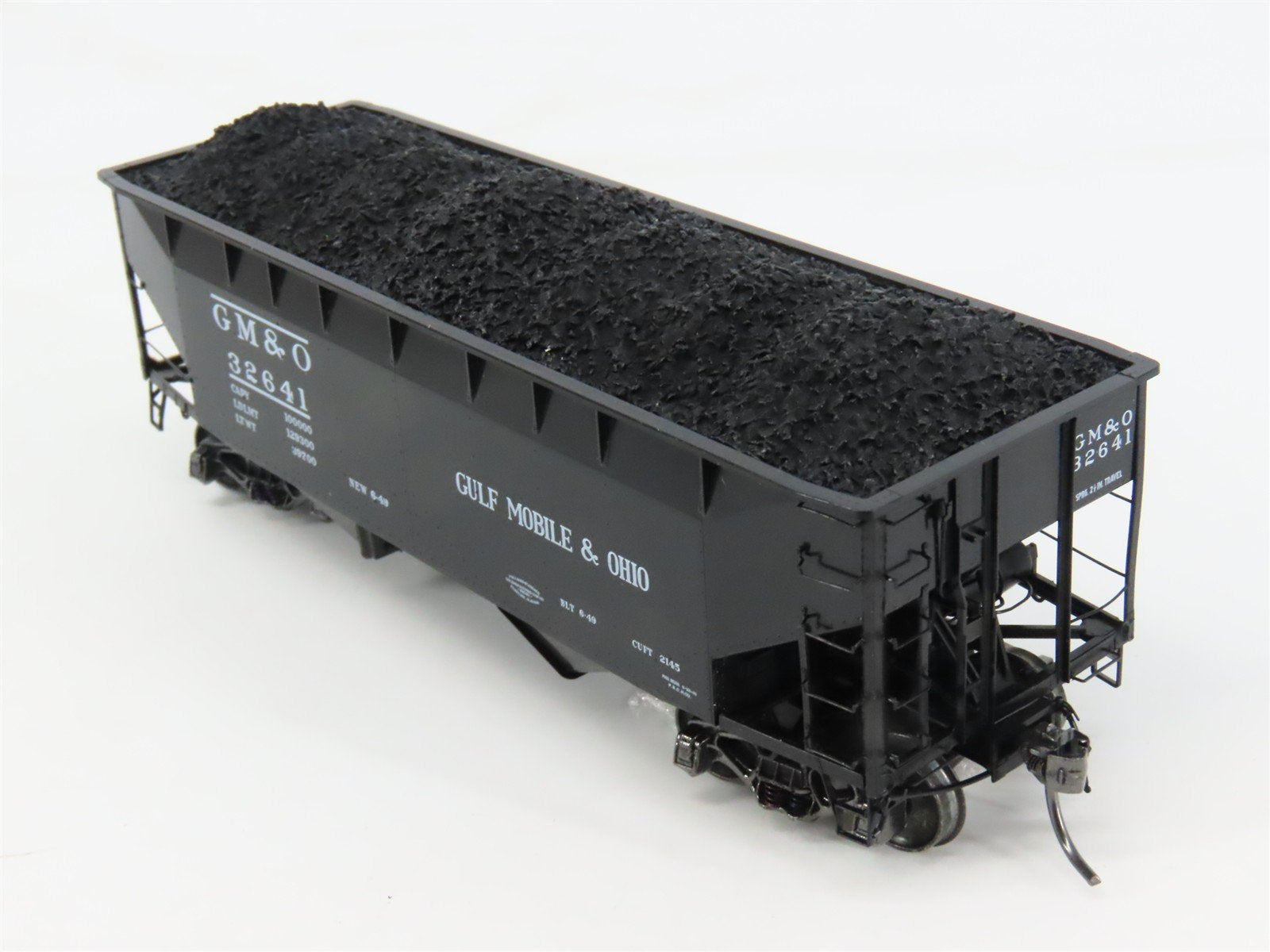 HO Scale Kadee 7516 GM&O Gulf, Mobile & Ohio 2-Bay Offset Open Hopper 32641 RTR