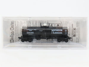 HO Scale Kadee 9014 SHPX Mathieson Chemicals Tank Car 2569 RTR