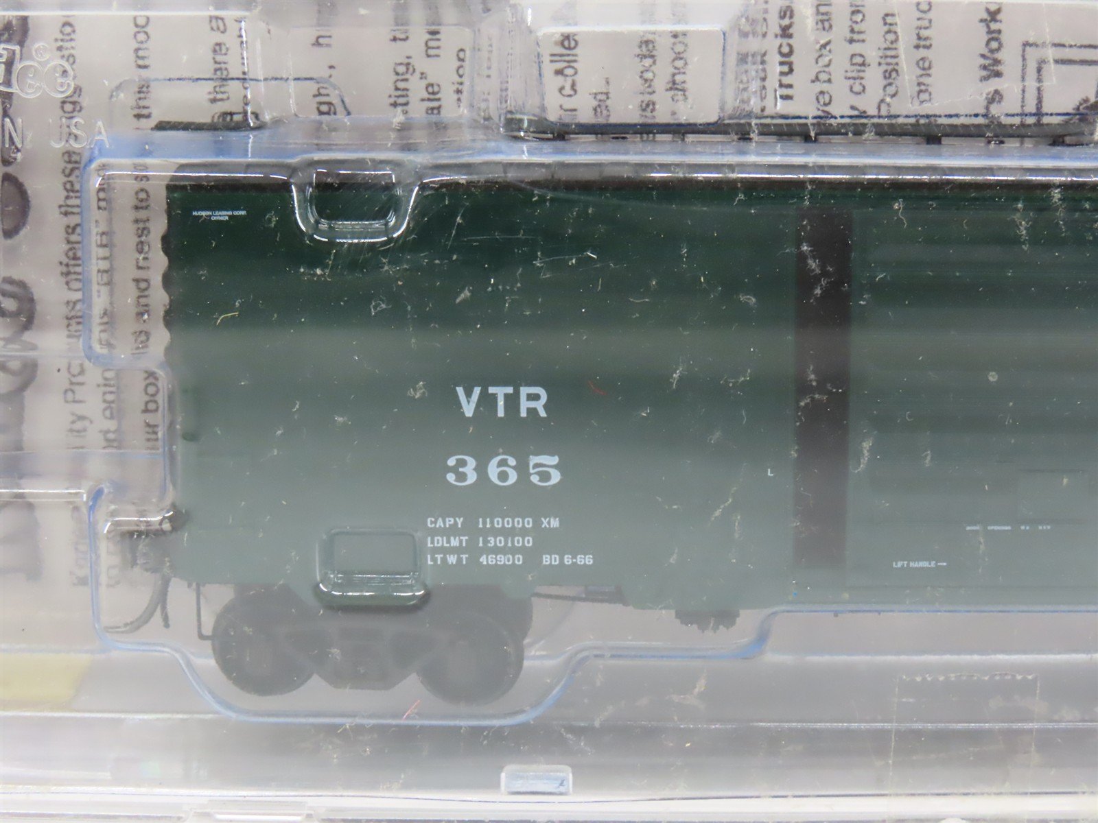 HO Scale Kadee 5303 VTR Vermont Railway 40' Box Car 365 RTR