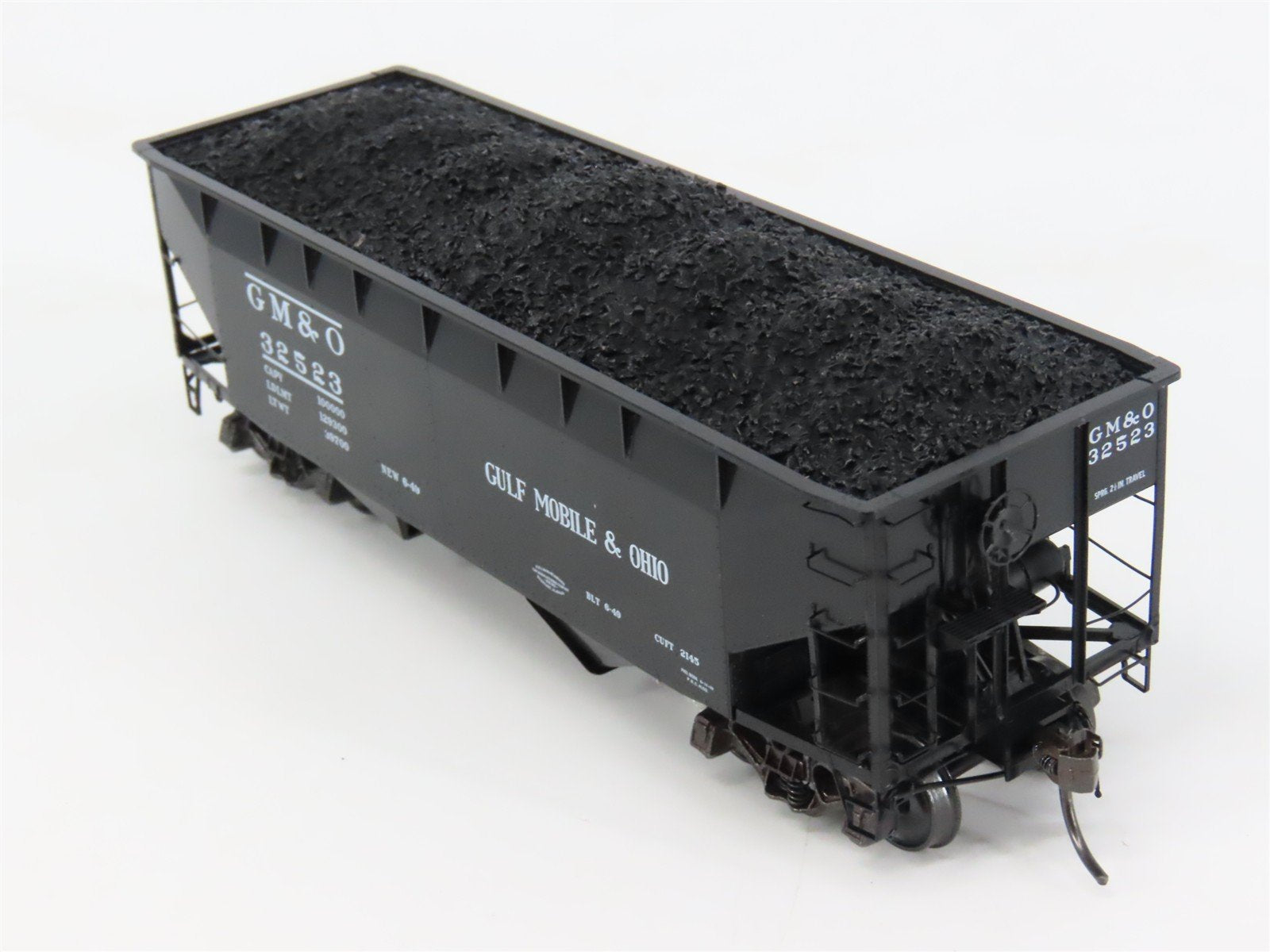 HO Scale Kadee 7511 GM&O Gulf Mobile & Ohio 2-Bay Offset Open Hopper 32523 RTR