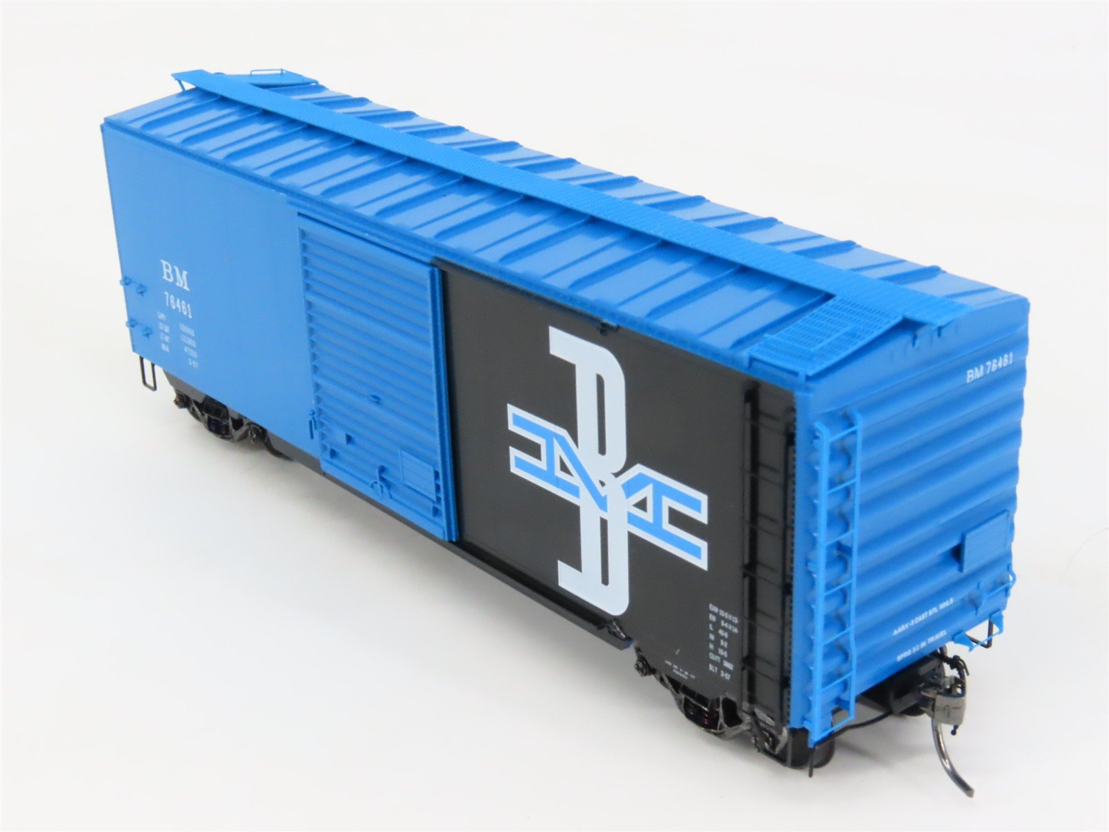 HO Scale Kadee 5286 BM Boston & Maine 40' Box Car 76461 RTR