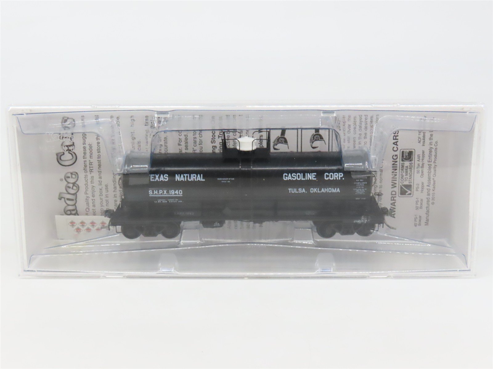 HO Scale Kadee 9006 SHPX Texas Natural Gasoline Corp. Tank Car 1940 RTR