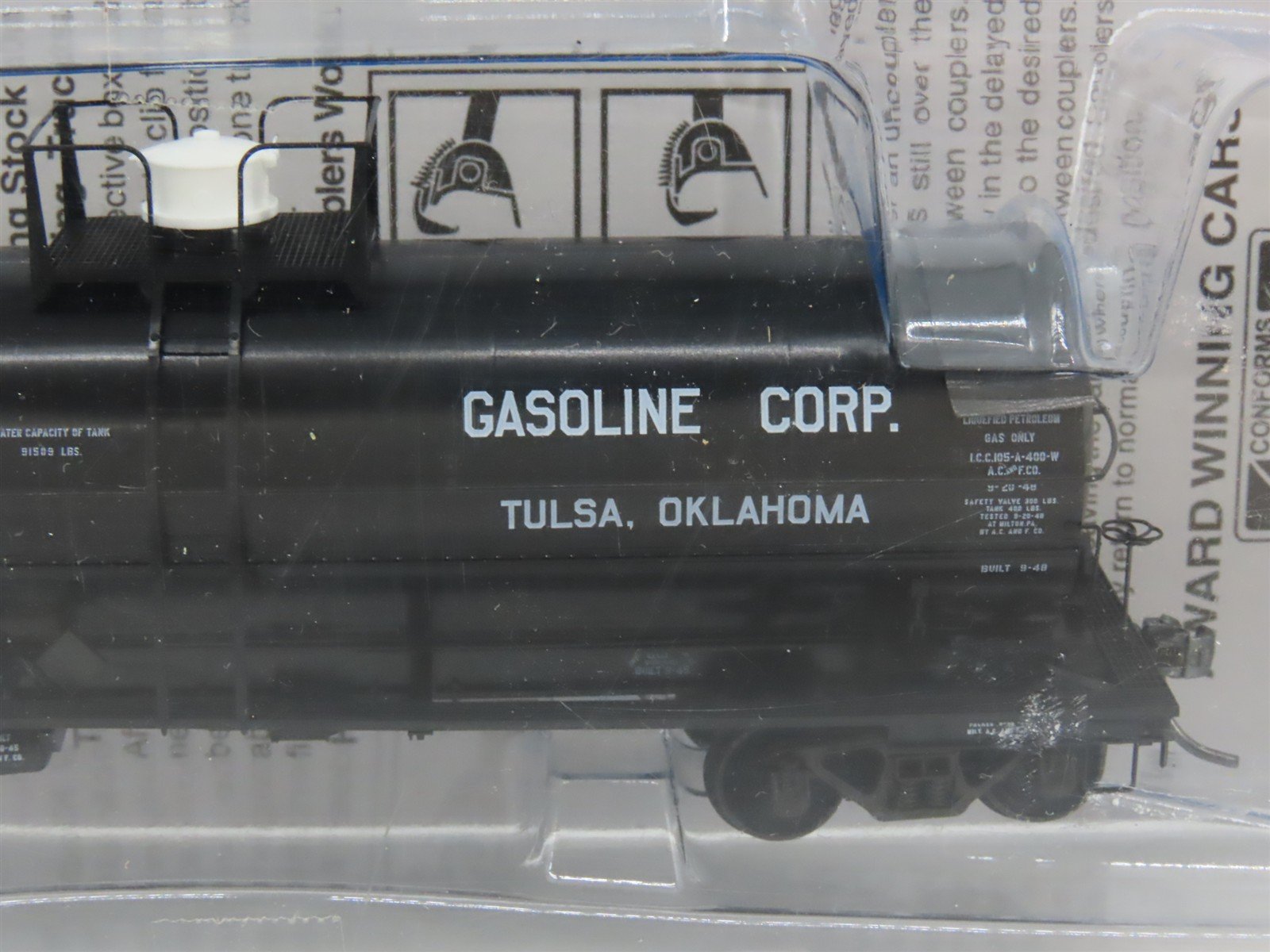 HO Scale Kadee 9006 SHPX Texas Natural Gasoline Corp. Tank Car 1940 RTR