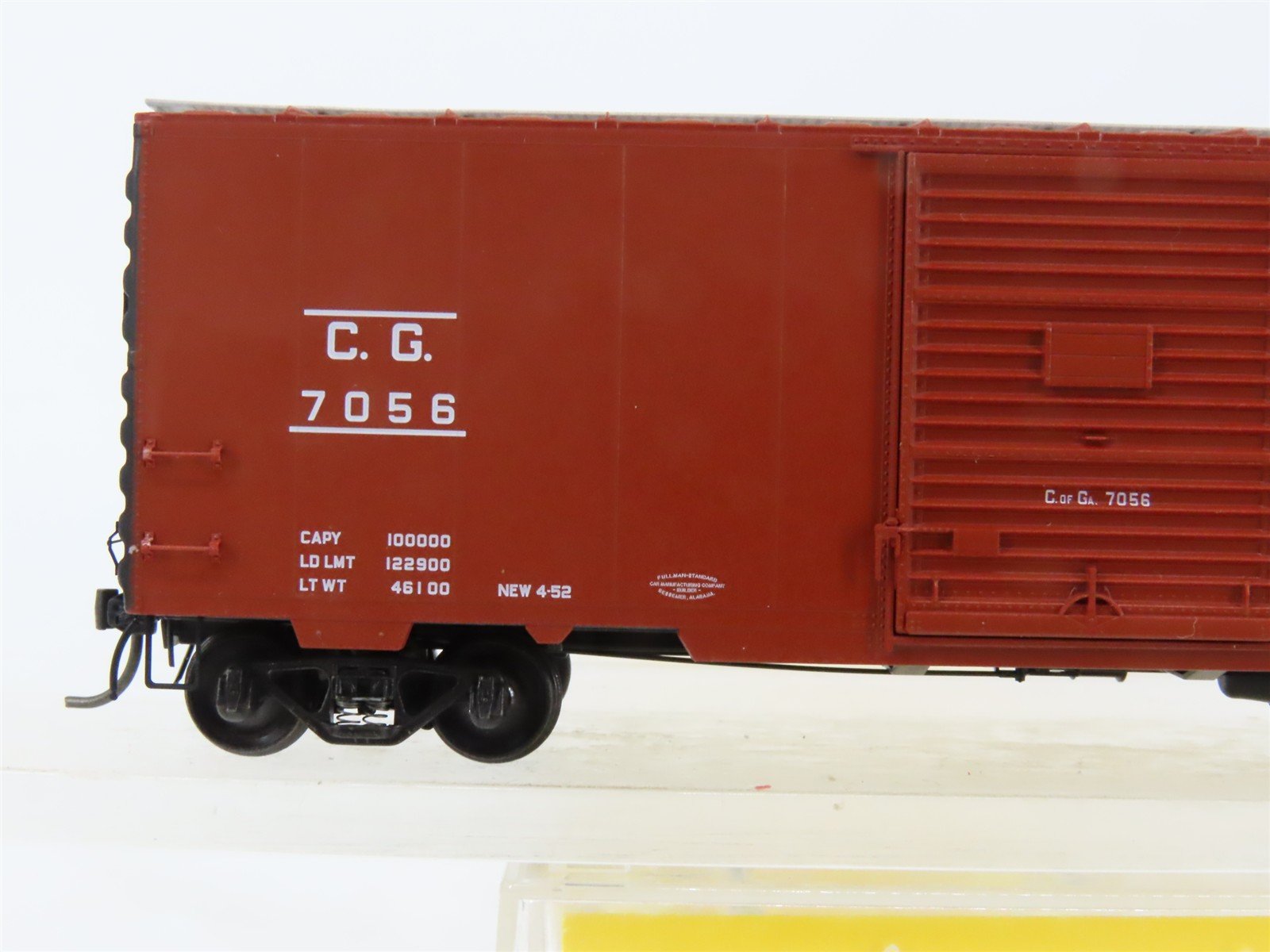 HO Scale Kadee 5116 CG Central of Georgia 40' Box Car 7056 RTR