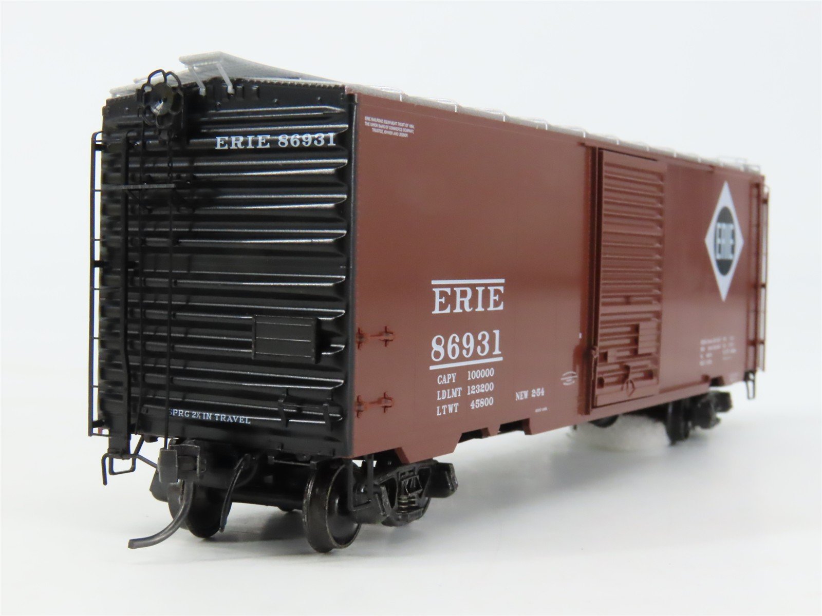 HO Scale Kadee 4907 Erie Railroad 40' Box Car 86931 RTR