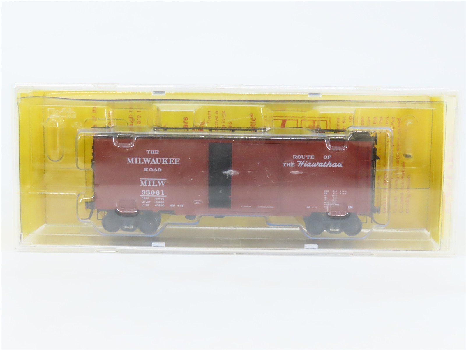 HO Scale Kadee 4806 MILW Milwaukee Road 40' Box Car 35061 RTR