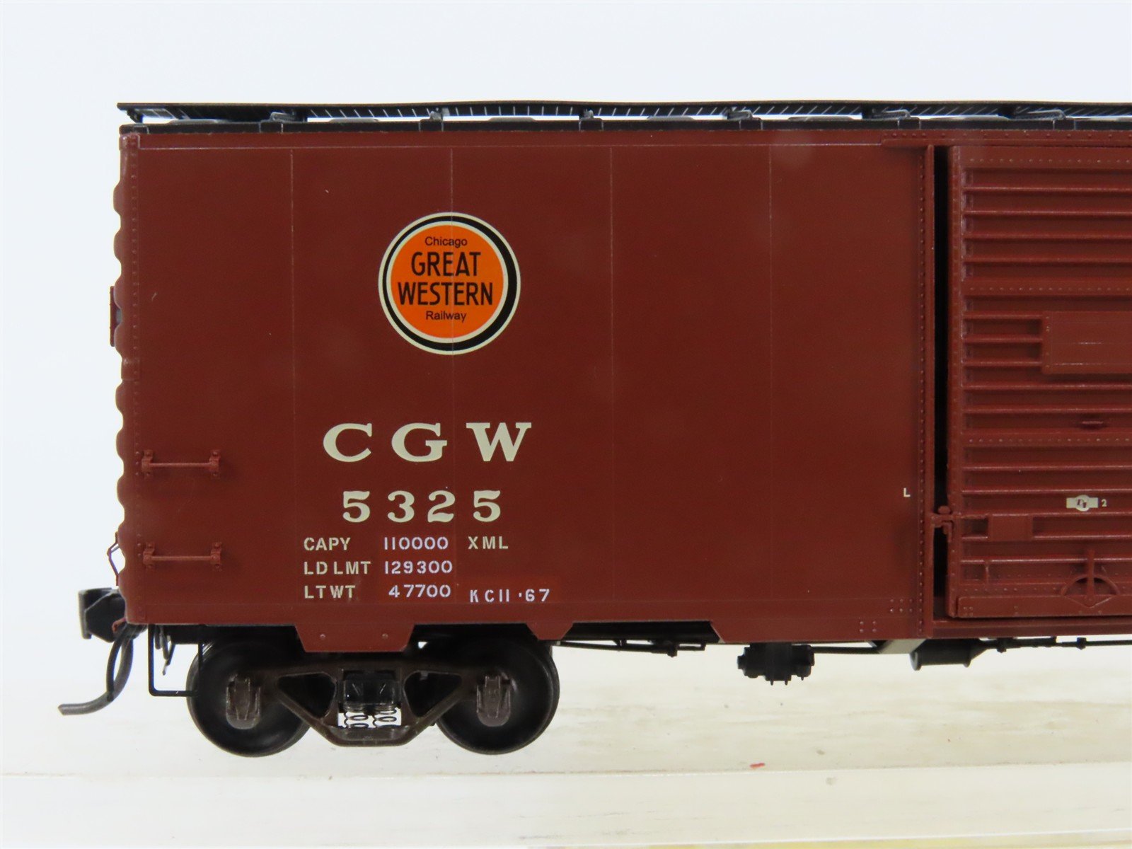 HO Scale Kadee 4050 CGW Chicago Great Western 40' Box Car 5325 RTR