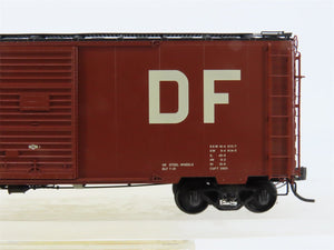 HO Scale Kadee 4050 CGW Chicago Great Western 40' Box Car 5325 RTR