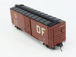 HO Scale Kadee 4050 CGW Chicago Great Western 40' Box Car 5325 RTR