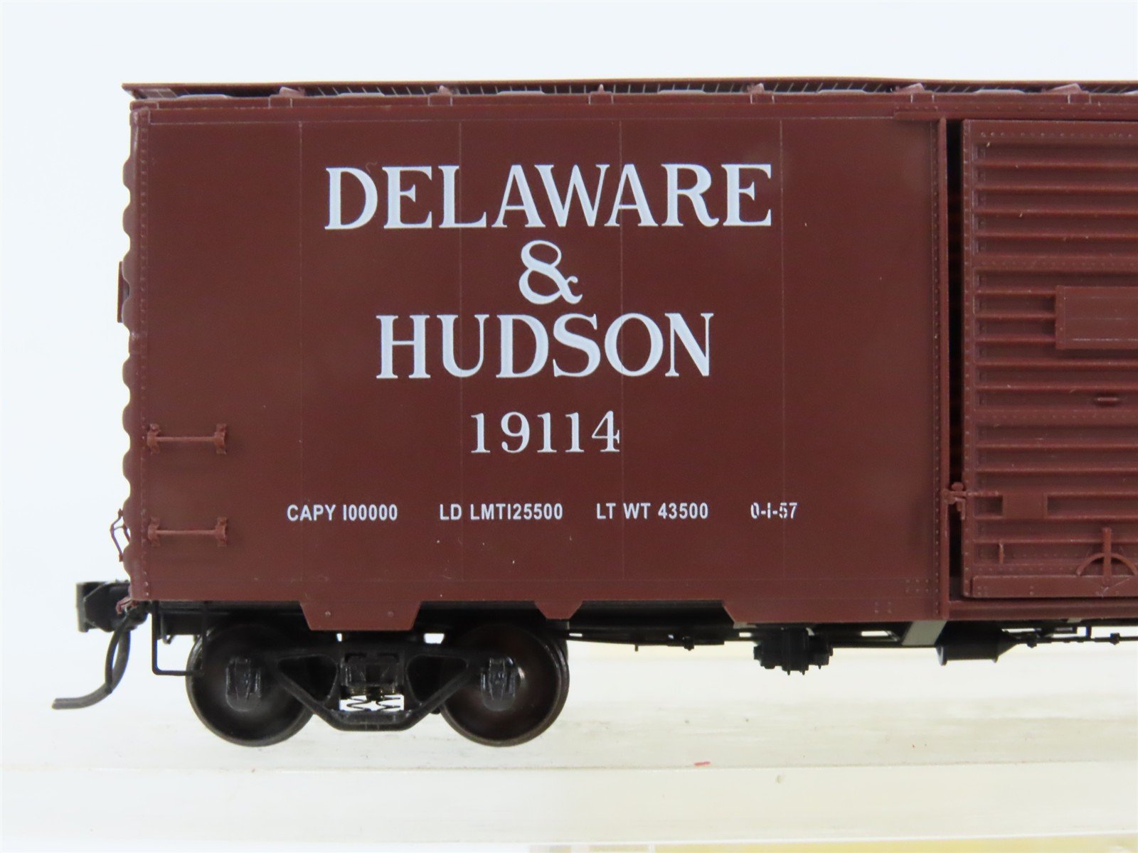 HO Scale Kadee 4004 D&H Delaware & Hudson 40' Box Car 19114 RTR