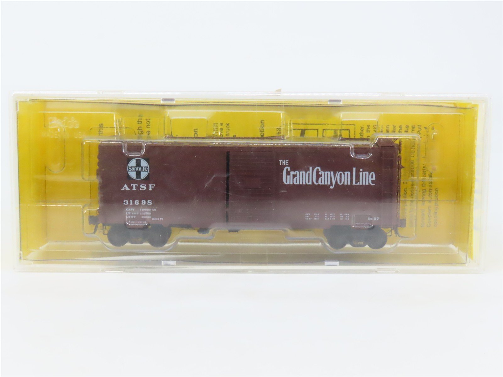 HO Scale Kadee 4018 ATSF Santa Fe 40' Box Car 31698 RTR