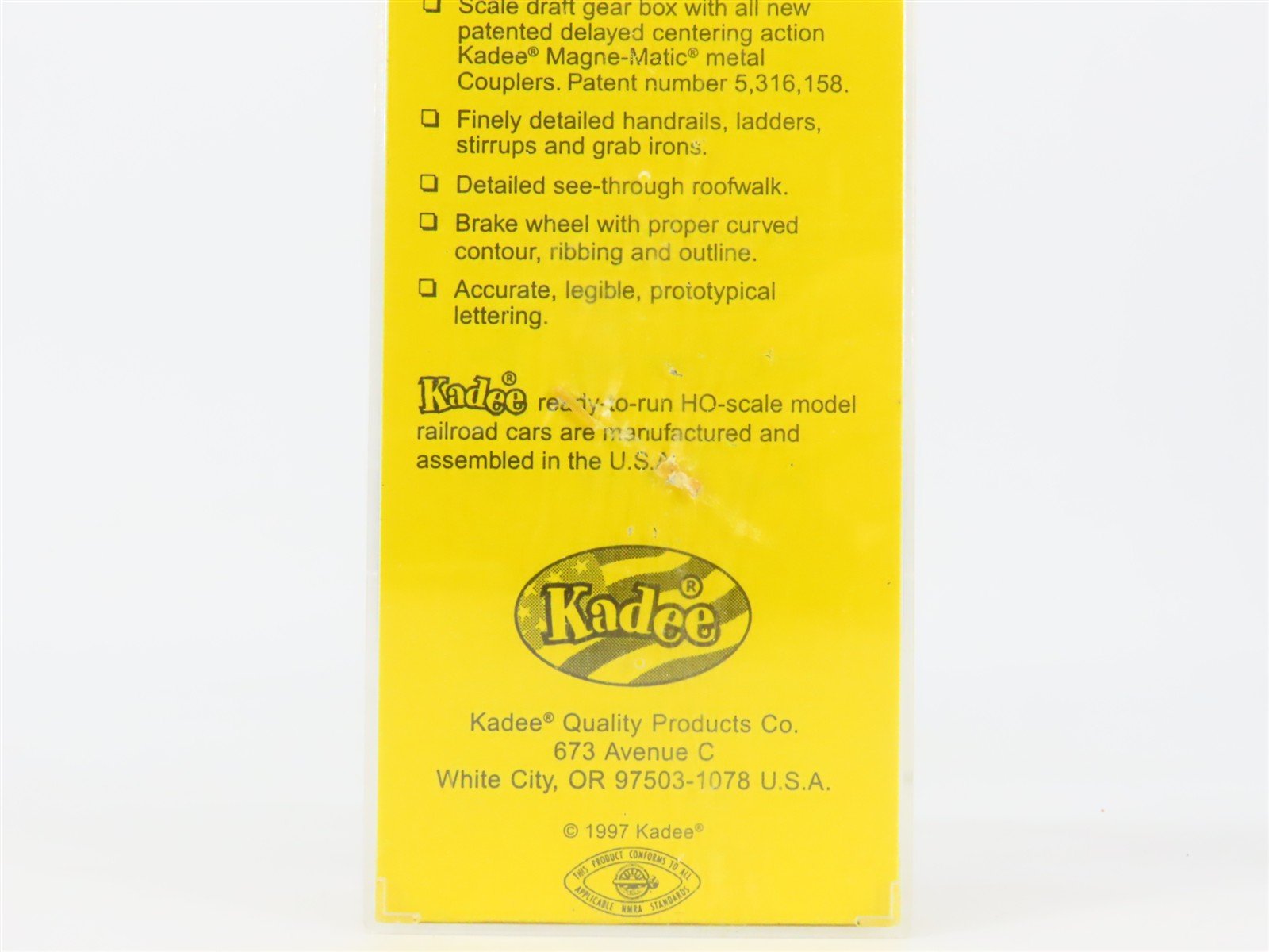 HO Scale Kadee 4015 ATSF Santa Fe 40' PS-1 Standard Box Car 31440 RTR
