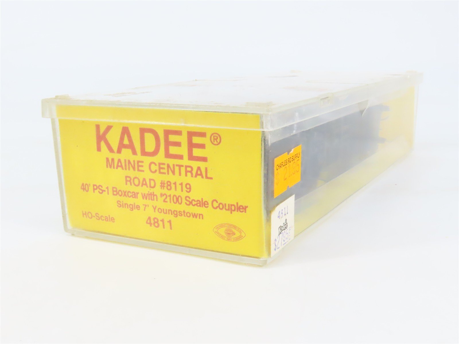 HO Scale Kadee 4811 MEC Maine Central 40' Box Car 8119 RTR