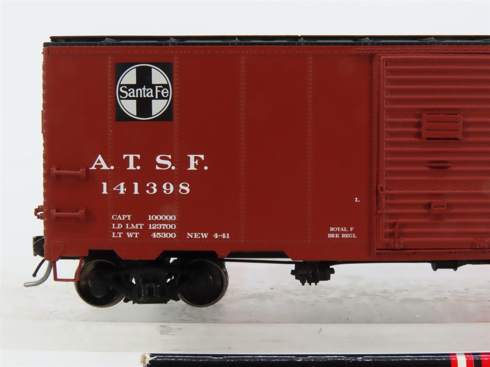 HO Scale InterMountain 45832-02 ATSF Santa Fe 40' Box Car 141398 RTR