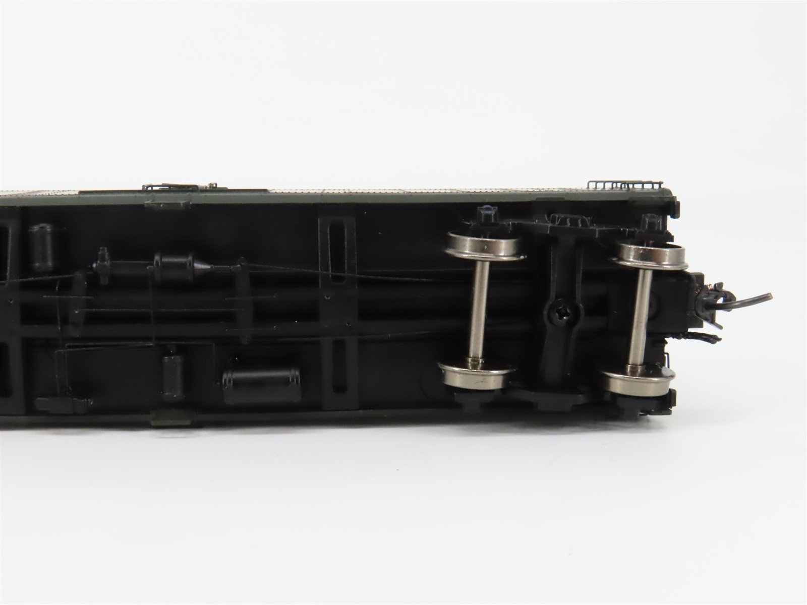 HO Scale InterMountain 48201-08 H. P. Hood & Sons Pfaudler Milk Tank Car RTR