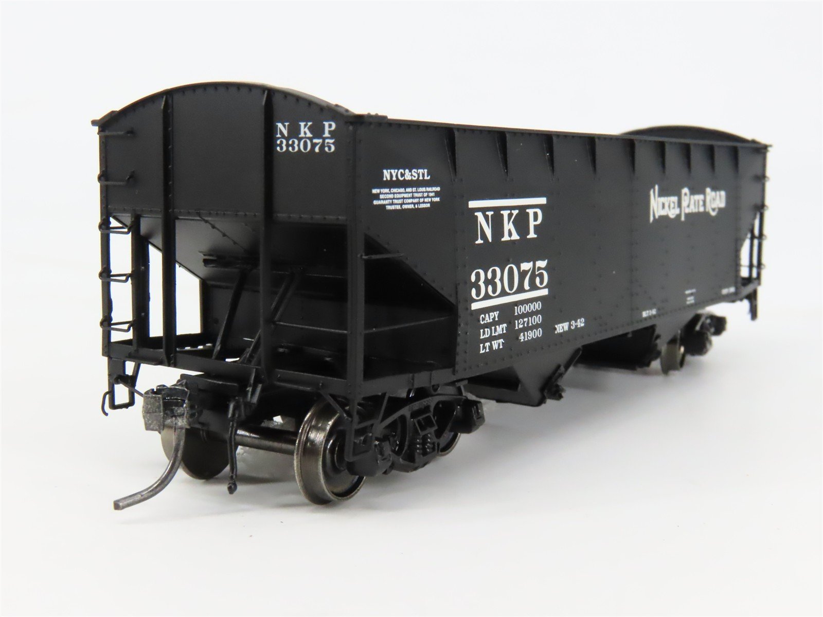 HO Scale InterMountain 47157-01 NKP Nickel Plate Road 2-Bay Open Top Hopper RTR