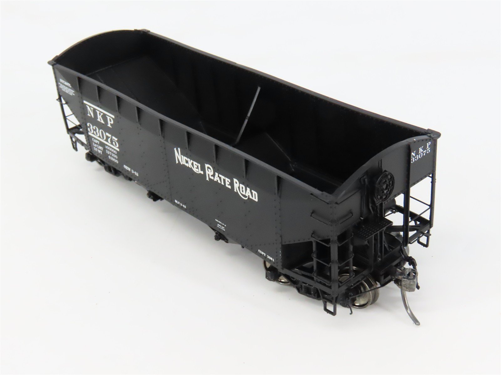 HO Scale InterMountain 47157-01 NKP Nickel Plate Road 2-Bay Open Top Hopper RTR
