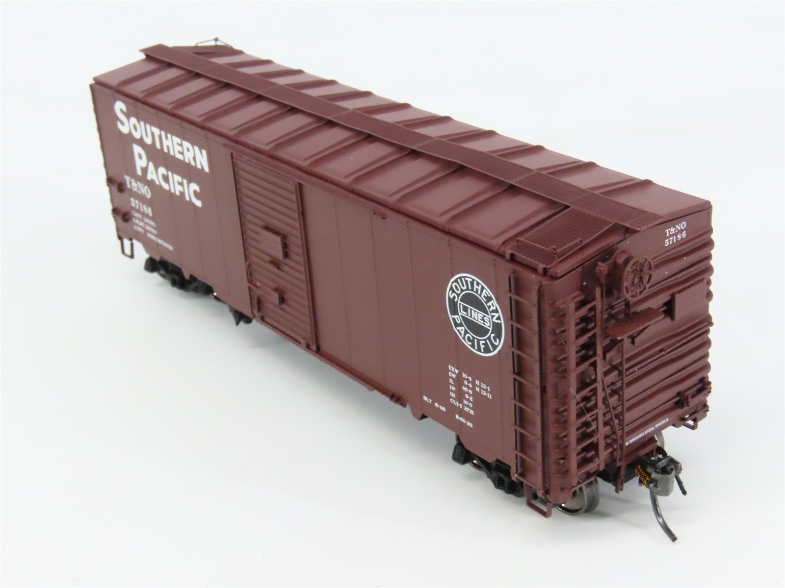 HO Scale InterMountain 46021-06 SP Southern Pacific 40' Box Car 57186 RTR
