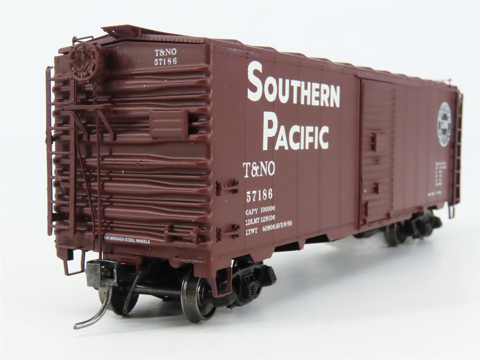 HO Scale InterMountain 46021-06 SP Southern Pacific 40' Box Car 57186 RTR