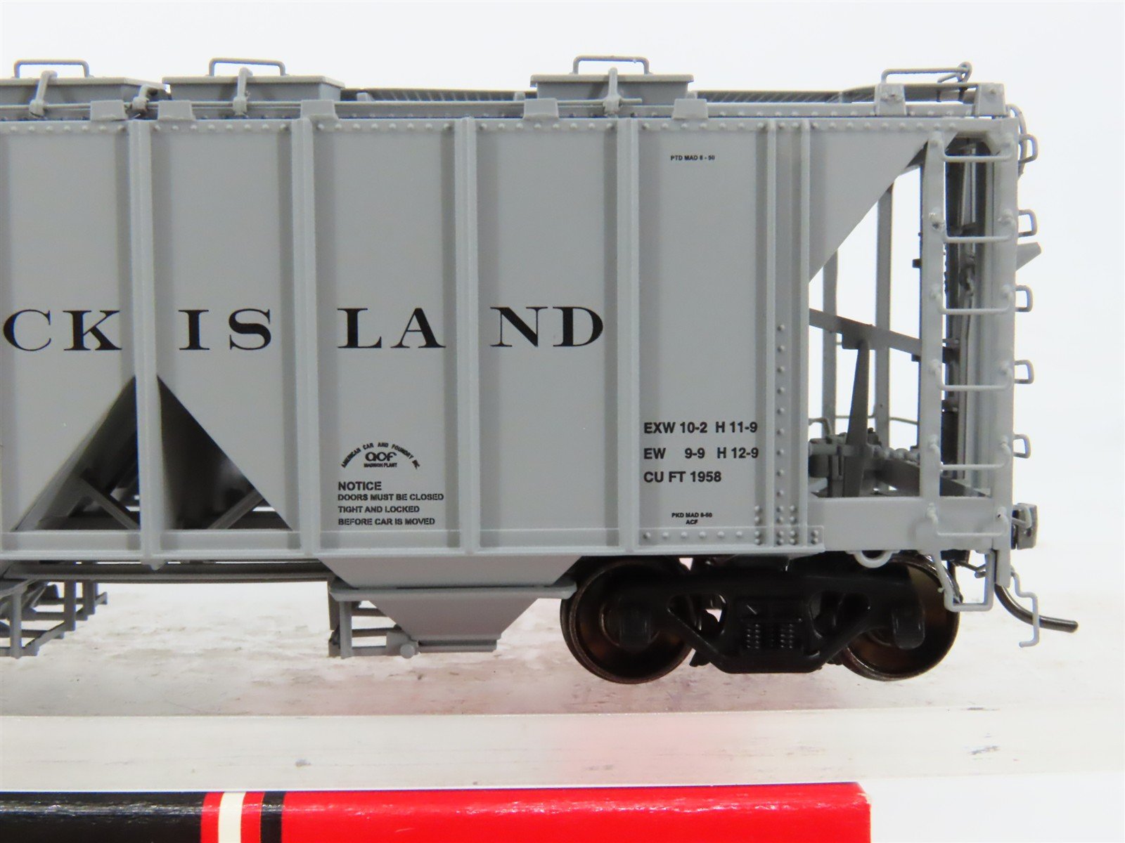 HO Scale InterMountain 48610-07 RI Rock Island 2-Bay Covered Hopper 343 RTR
