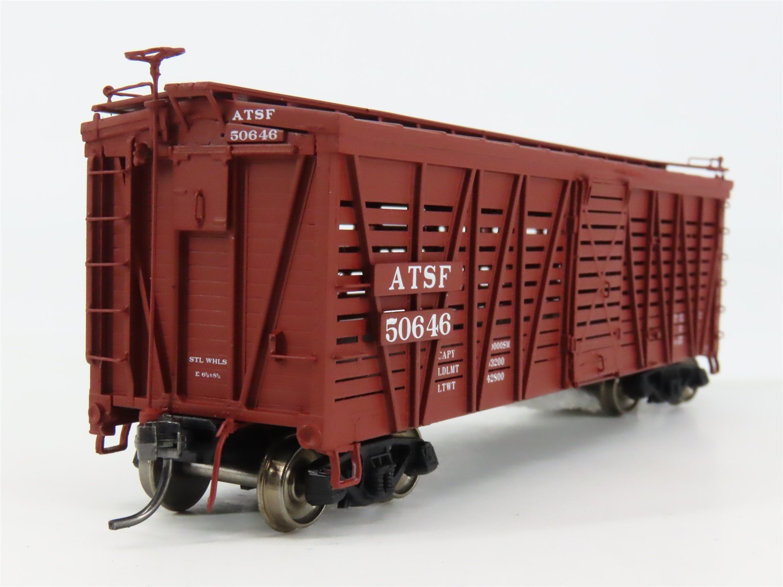 HO Scale InterMountain 47907-04 ATSF Santa Fe 40' Stock/Cattle Car 50646 RTR