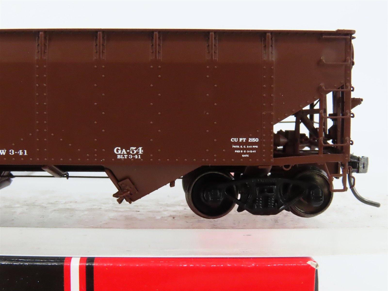 HO Scale InterMountain 47150-02 ATSF Santa Fe 2-Bay Open Top Hopper 180853 RTR