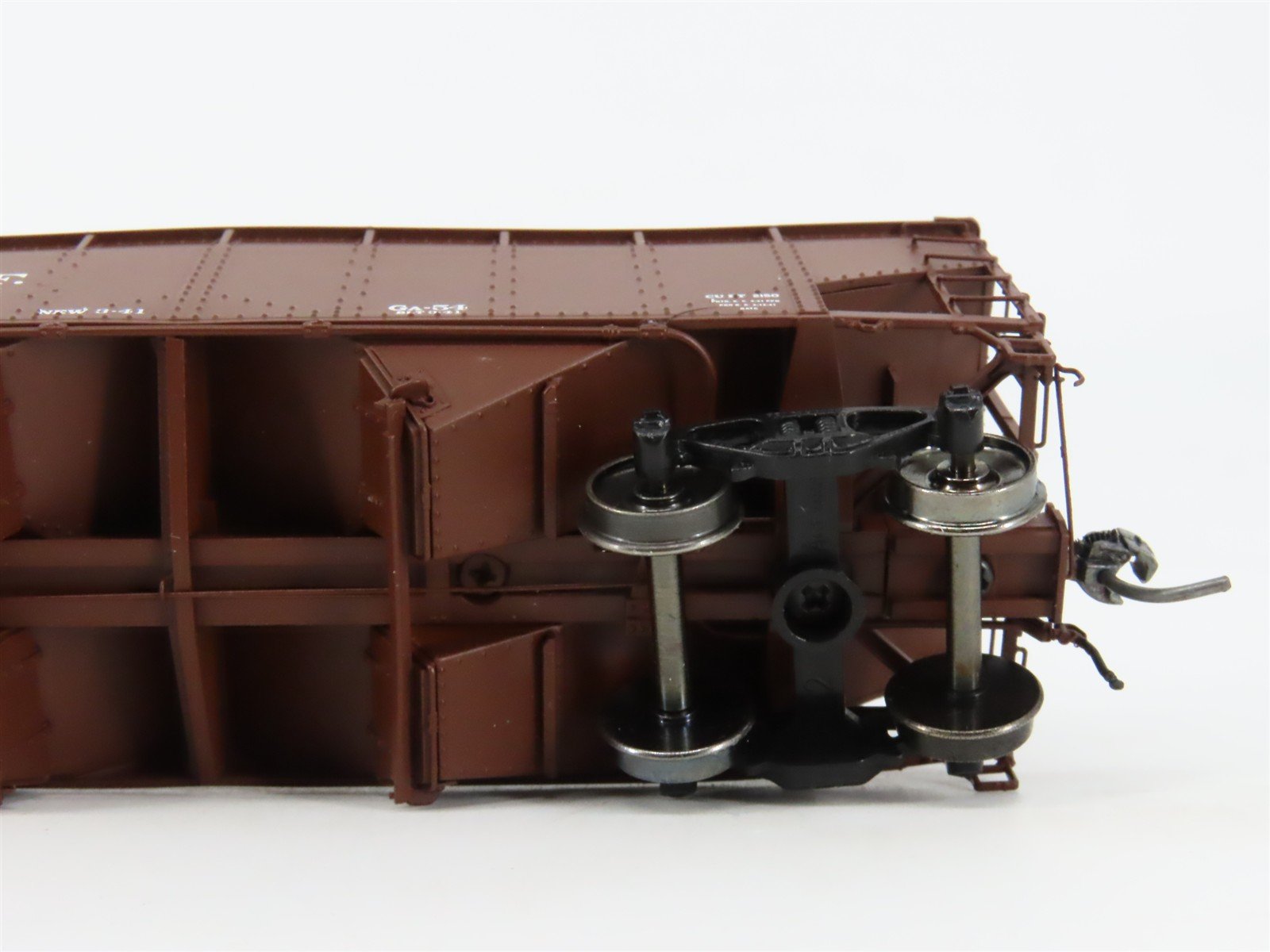 HO Scale InterMountain 47150-02 ATSF Santa Fe 2-Bay Open Top Hopper 180853 RTR