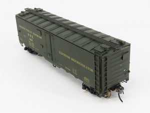 HO Scale InterMountain 46712P-02 PFE Pacific Fruit Express Reefer 907 RTR