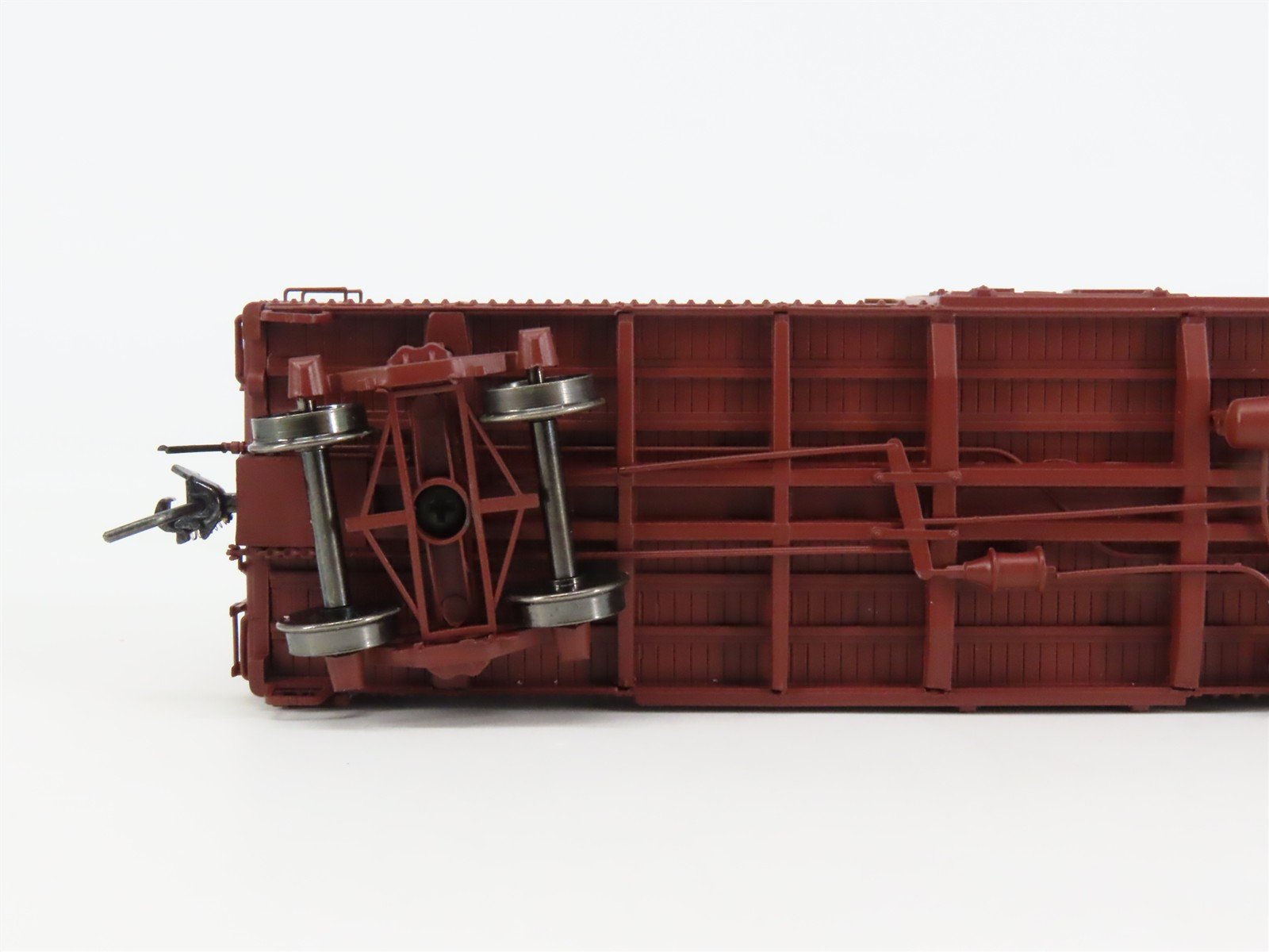 HO Scale InterMountain 46054-11 GN Great Northern 40' Box Car 10882 RTR