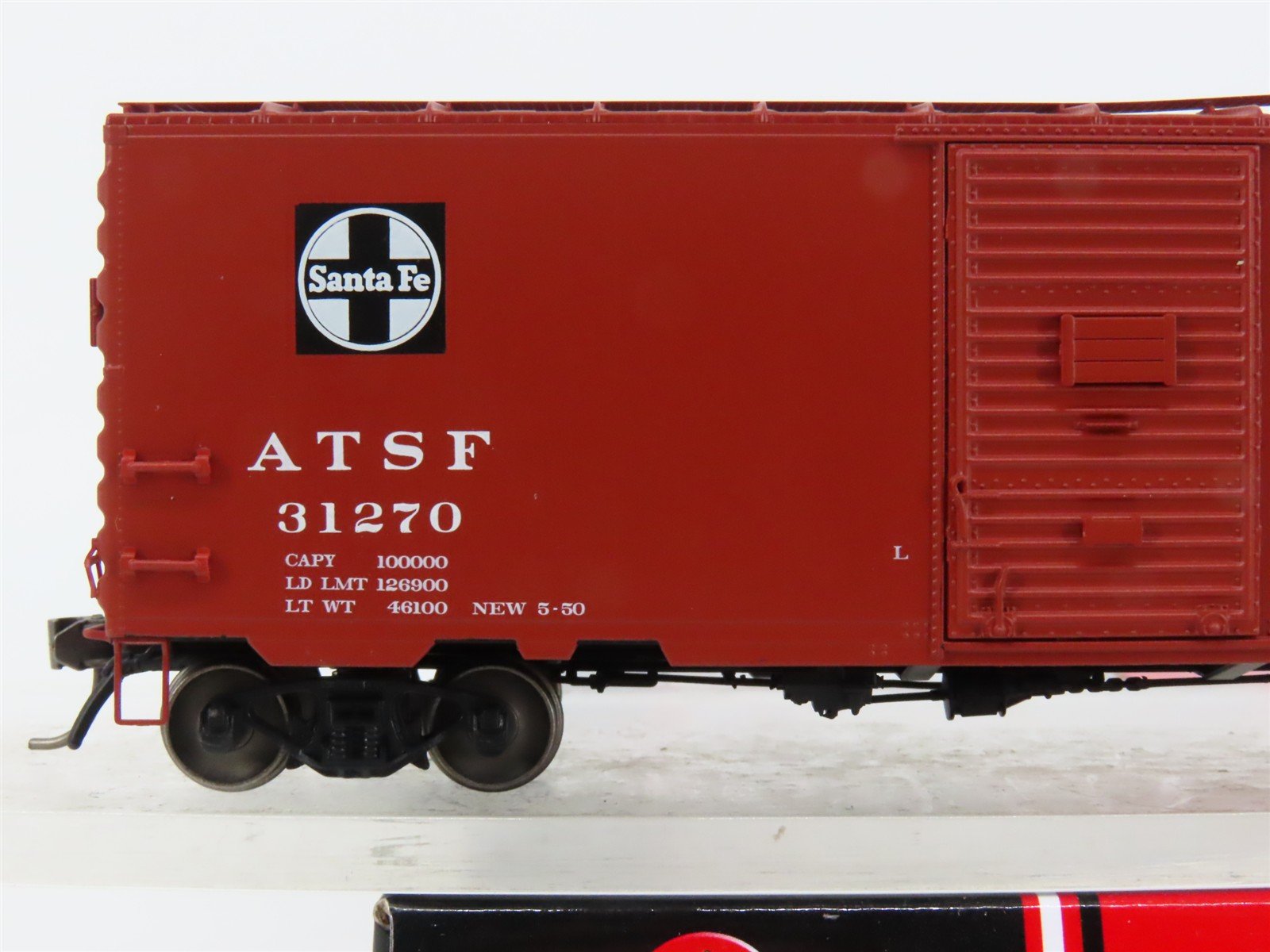 HO Scale InterMountain 45403-20 ATSF Santa Fe 40' Box Car 31270 RTR